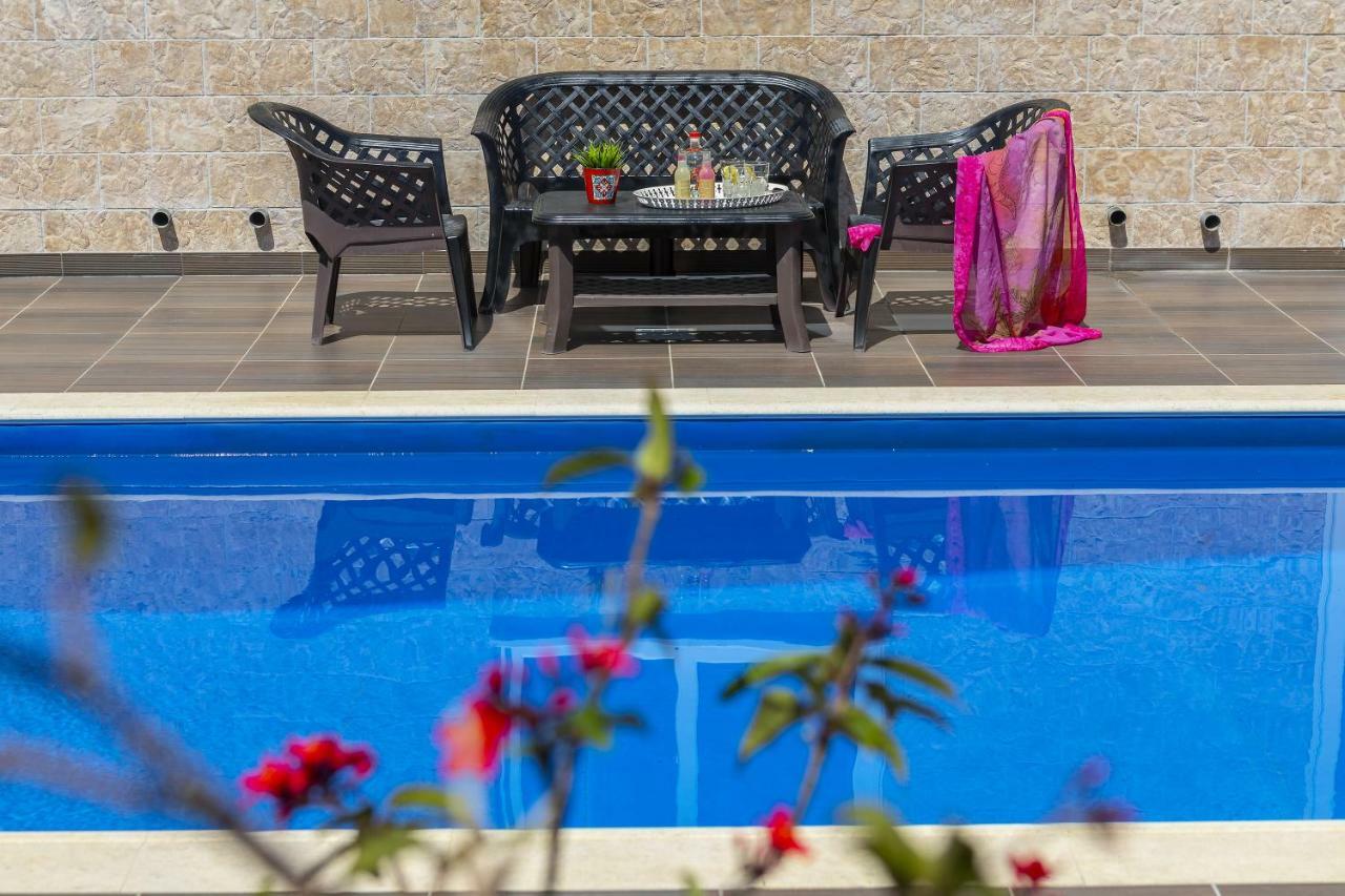 Protaras Villa Hollywood Exterior photo