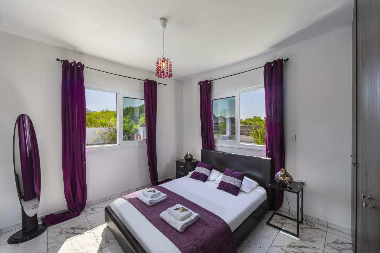 Protaras Villa Hollywood Exterior photo