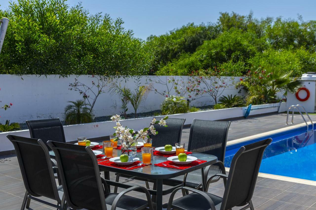 Protaras Villa Hollywood Exterior photo