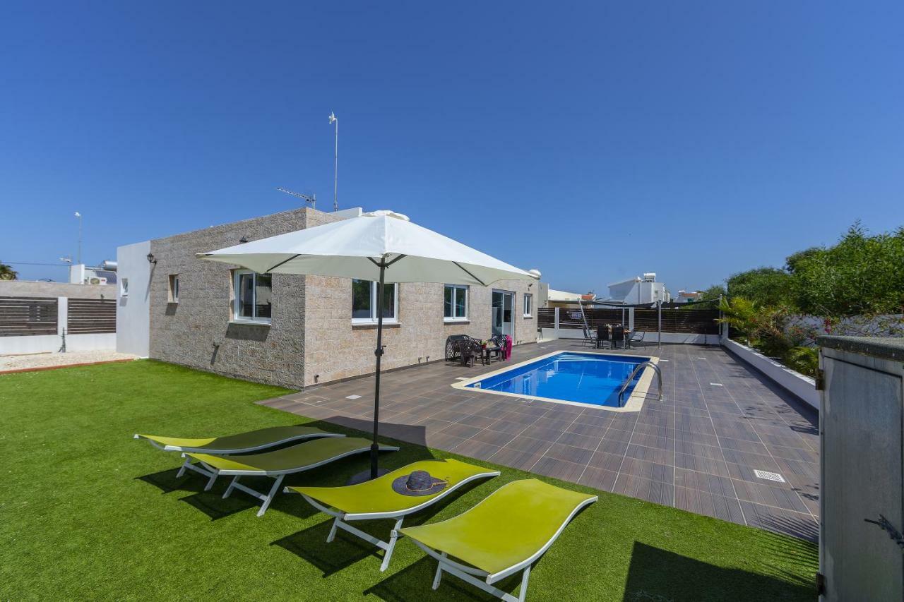 Protaras Villa Hollywood Exterior photo
