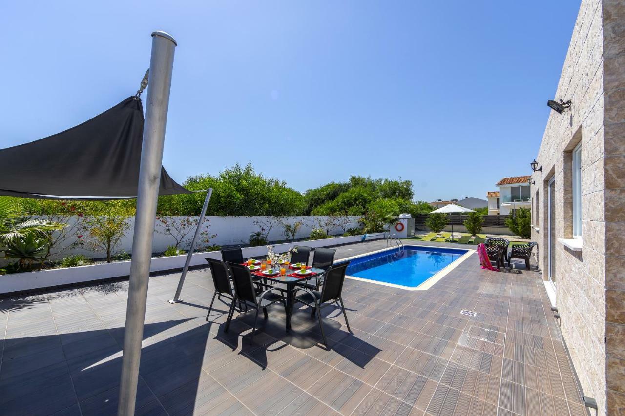 Protaras Villa Hollywood Exterior photo